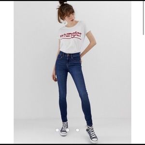 NEW Wrangler High Rise Skinny Stretch Jeans